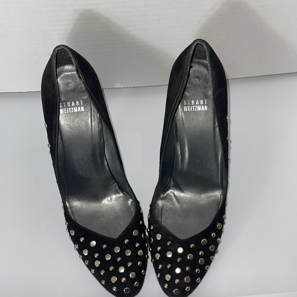 Authentic Stuart Weitzman 100% Leather (suede) Silver Stud Pumps, Size 9.5M